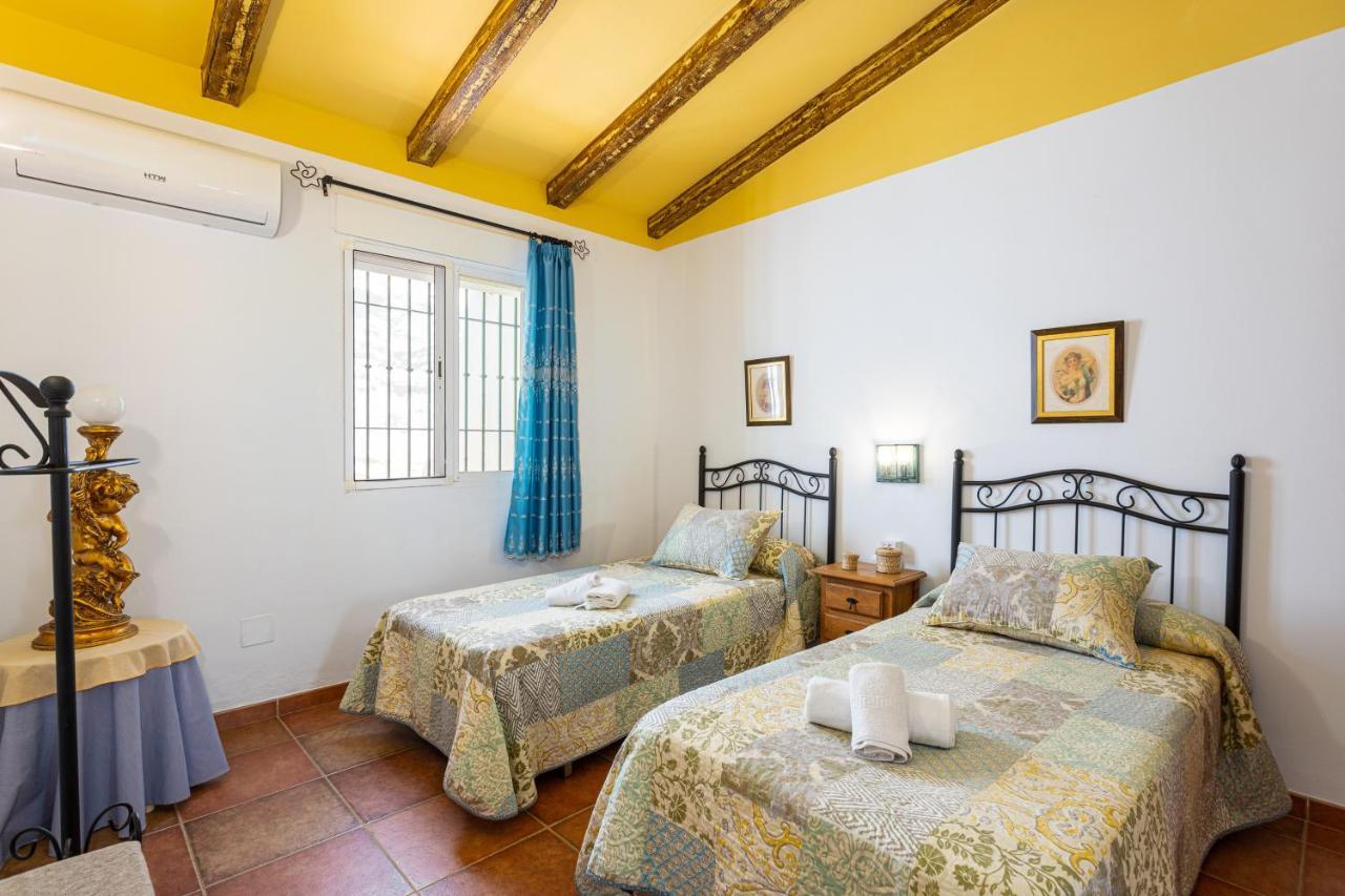 Cortijo Rio Seco Villa Нерха Екстериор снимка